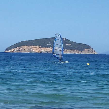 Kavala Beach Hotel Apartments Nea Iraklitsa Екстер'єр фото