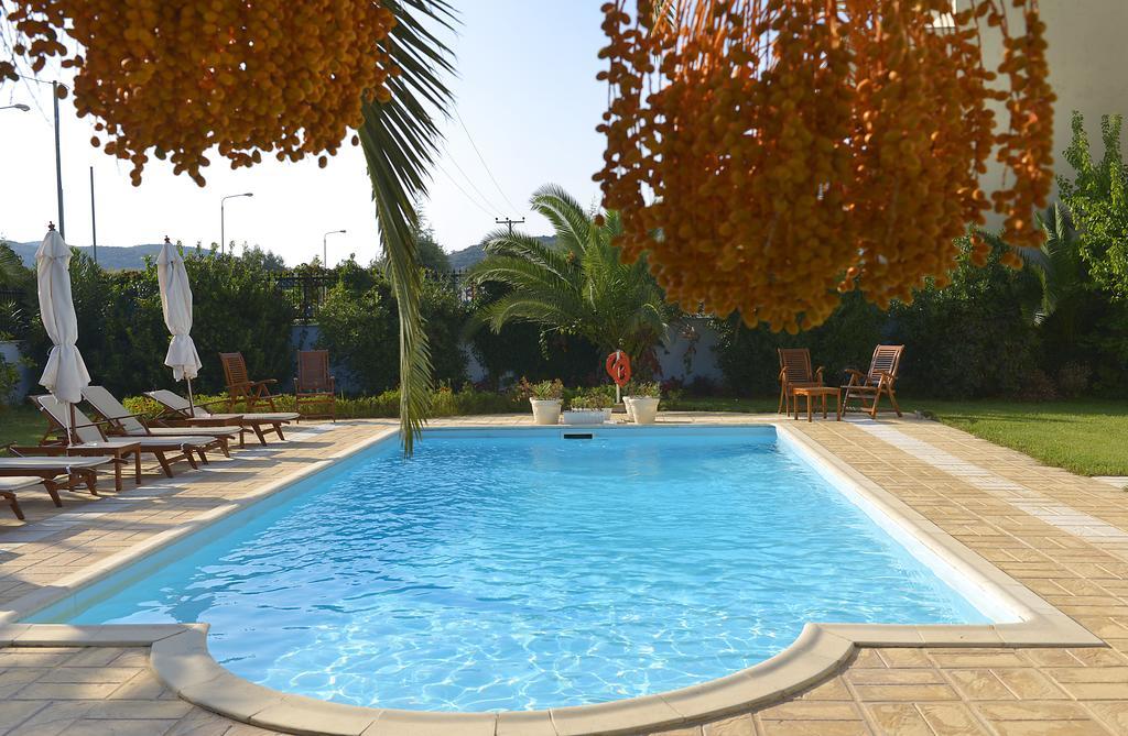 Kavala Beach Hotel Apartments Nea Iraklitsa Екстер'єр фото